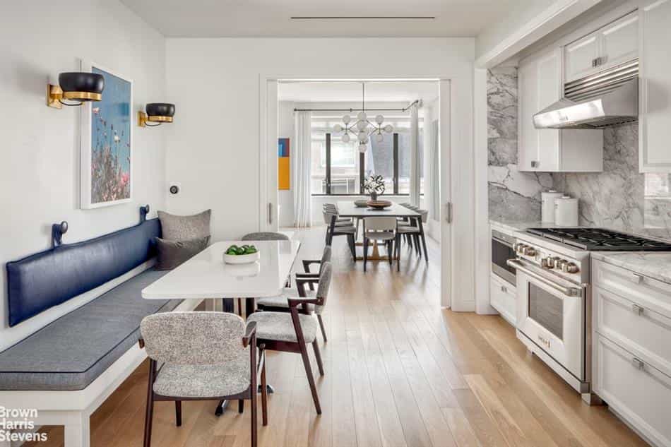 Condominium in Manhattan, New York 10136093