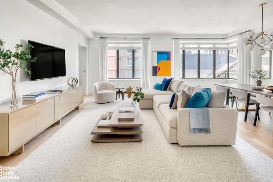 Condominium in Manhattan, New York 10136093