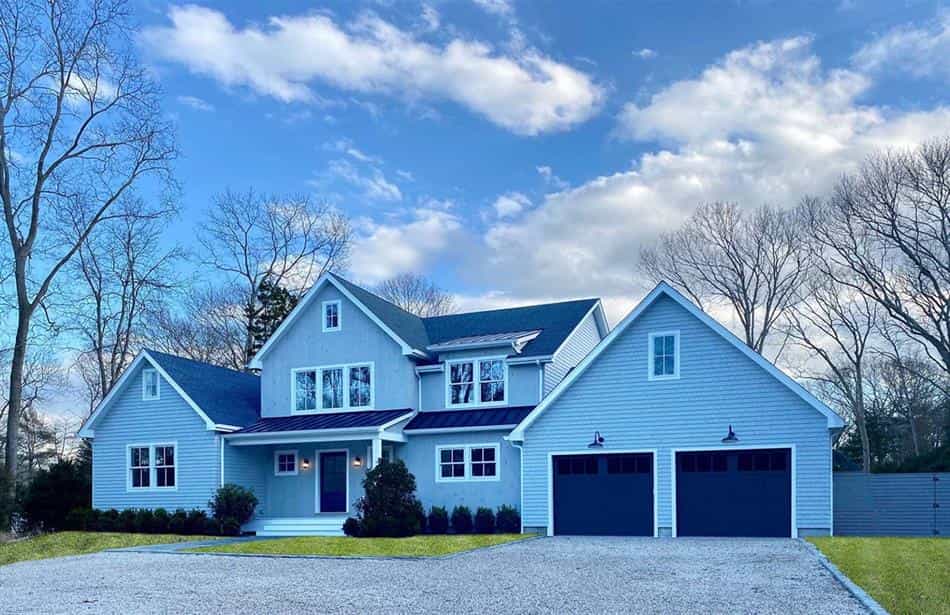 House in Lafarges Landing, New York 10136578