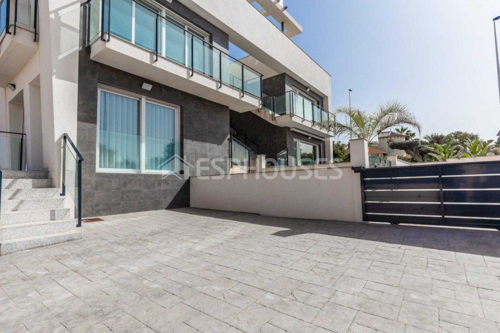 Condominium in Balsares, Valencia 10137079