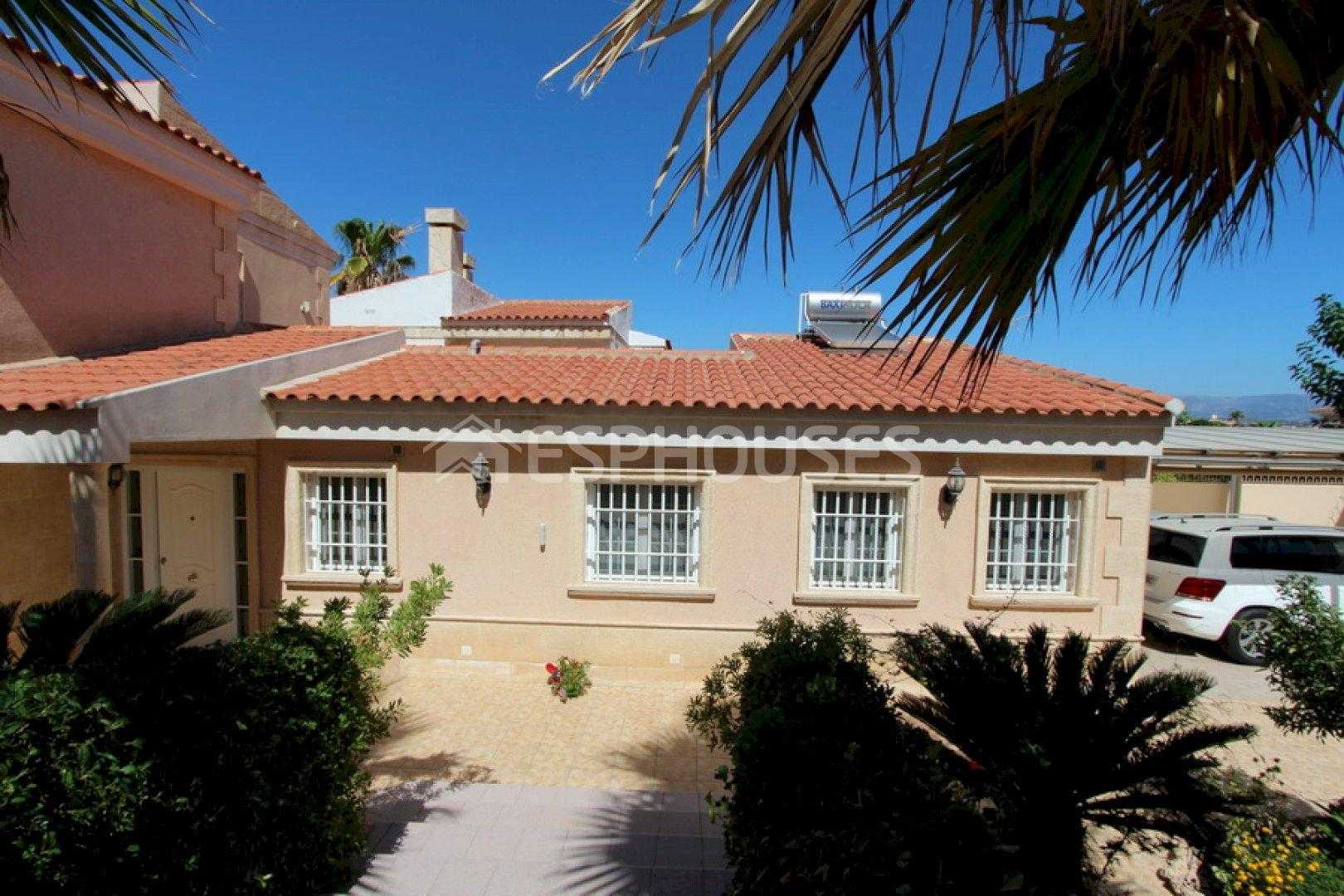 Будинок в Benidorm, Comunidad Valenciana 10137338