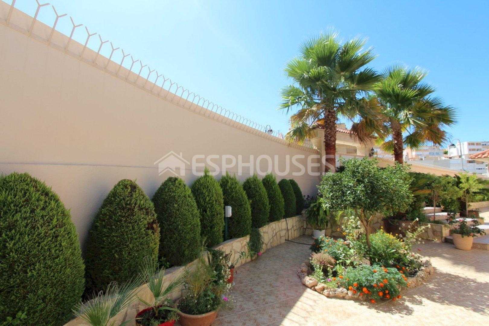 House in Benidorm, Comunidad Valenciana 10137338