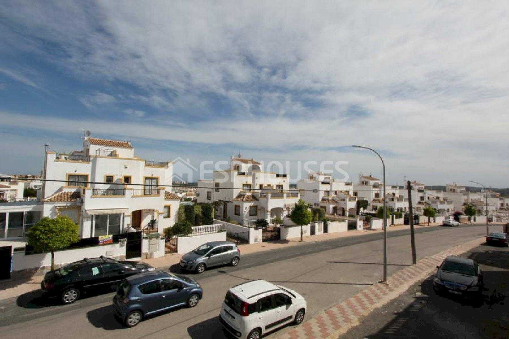 Condominium in La Marina, Valencia 10137353