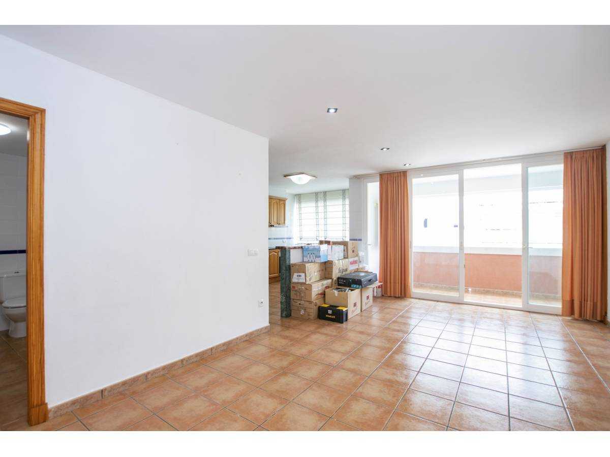 Condominium in San Luis, De Balearen 10137447