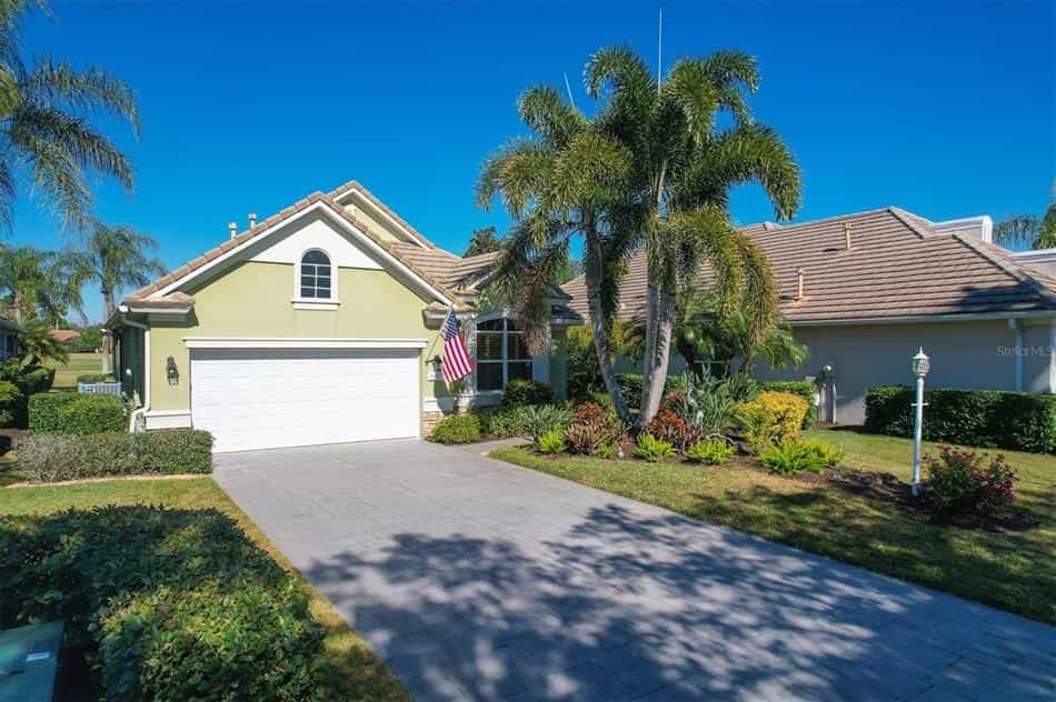 rumah dalam Ladang Lakewood, Florida 10137571