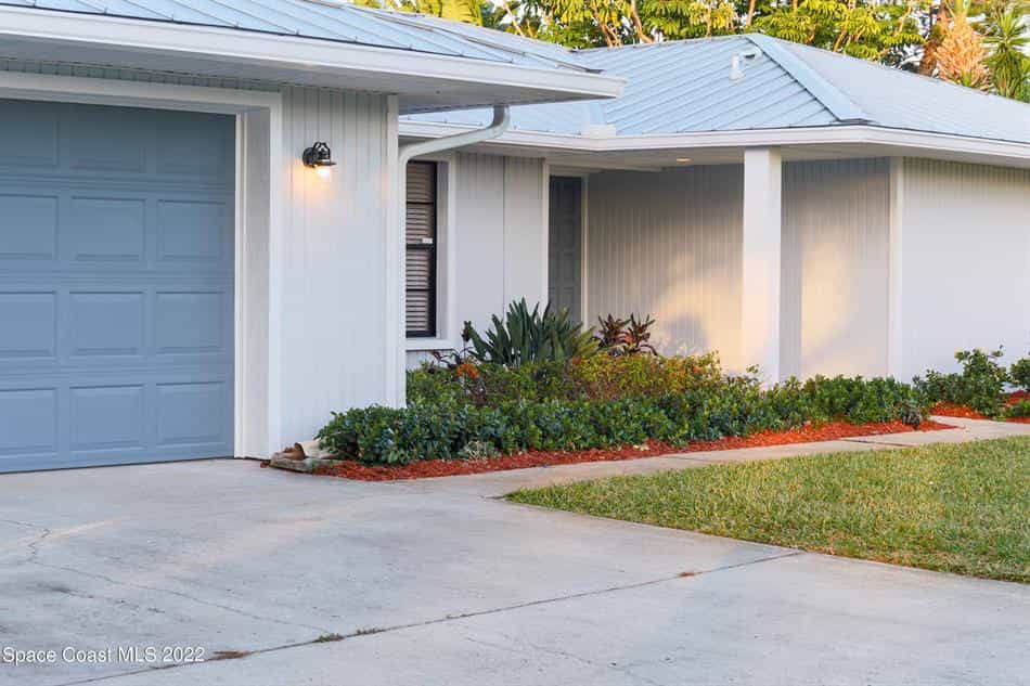 House in Satellite Beach, Florida 10137593