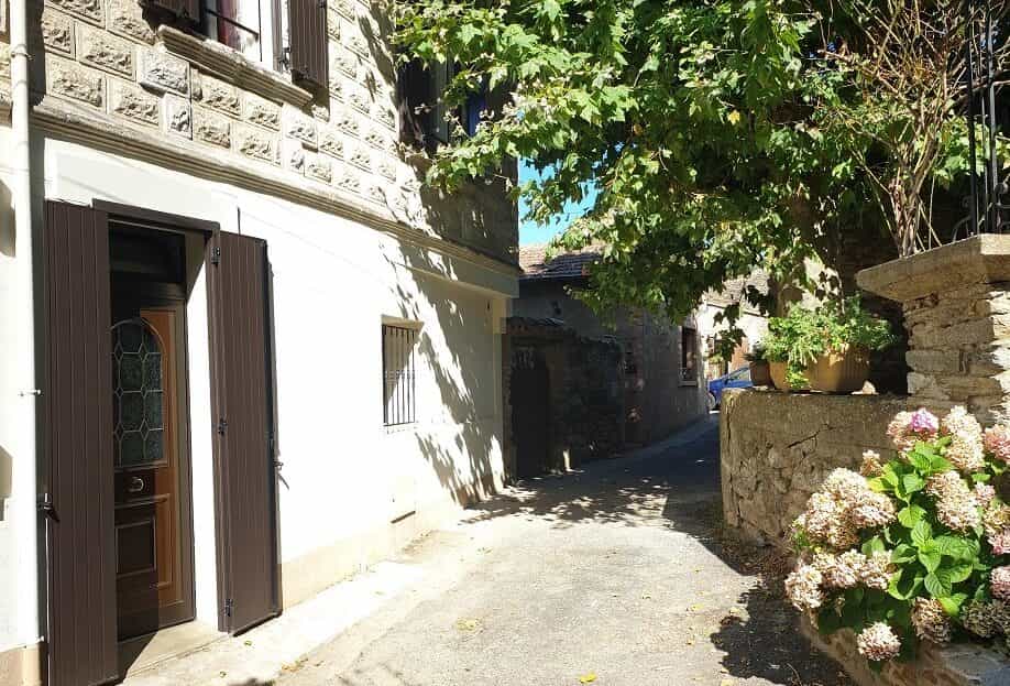 House in Autignac, Occitanie 10138018