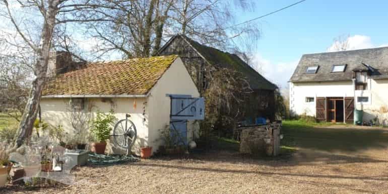 House in Baugé-en-Anjou, Pays de la Loire 10138132