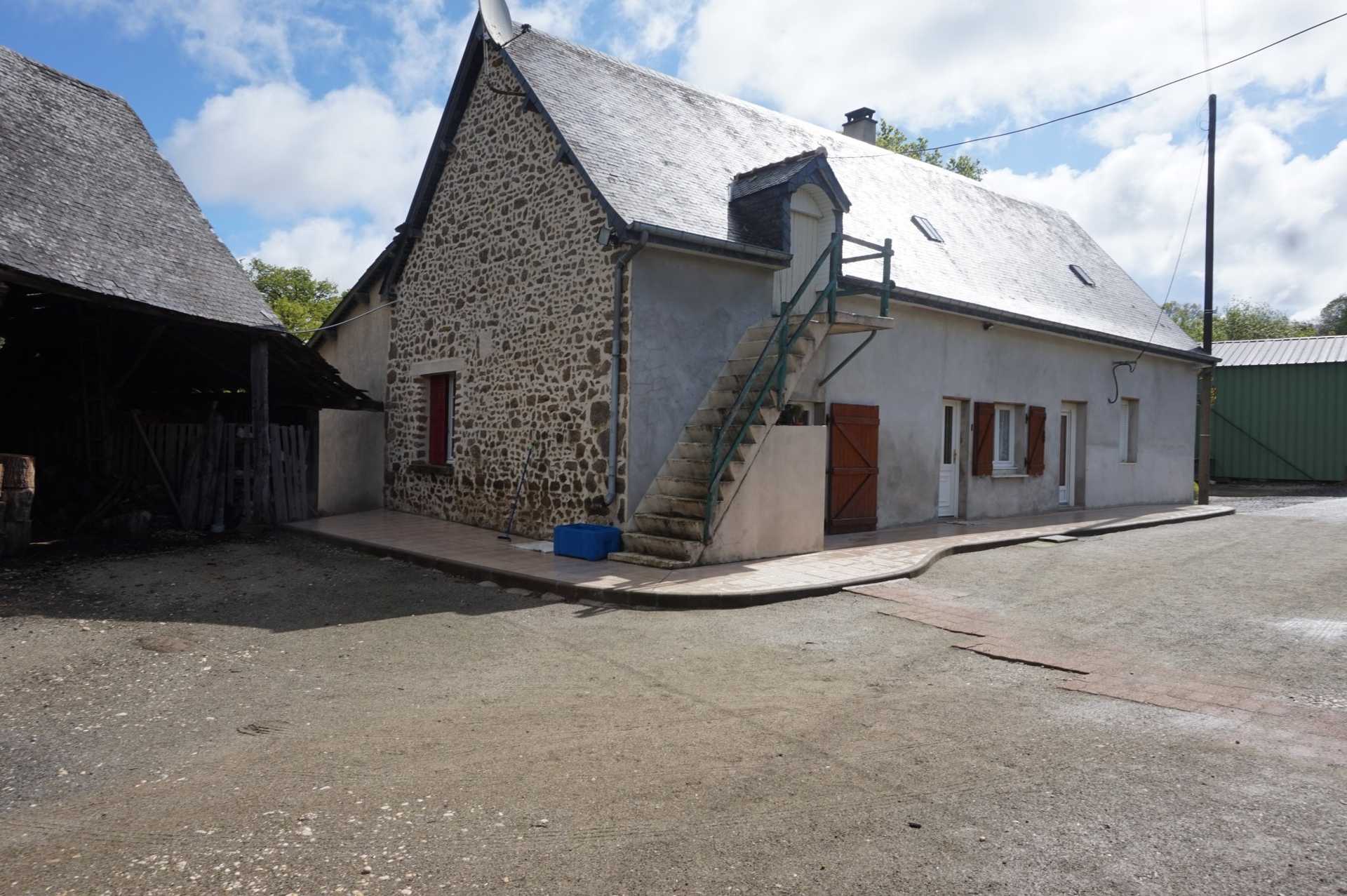 House in Aron, Pays de la Loire 10138567