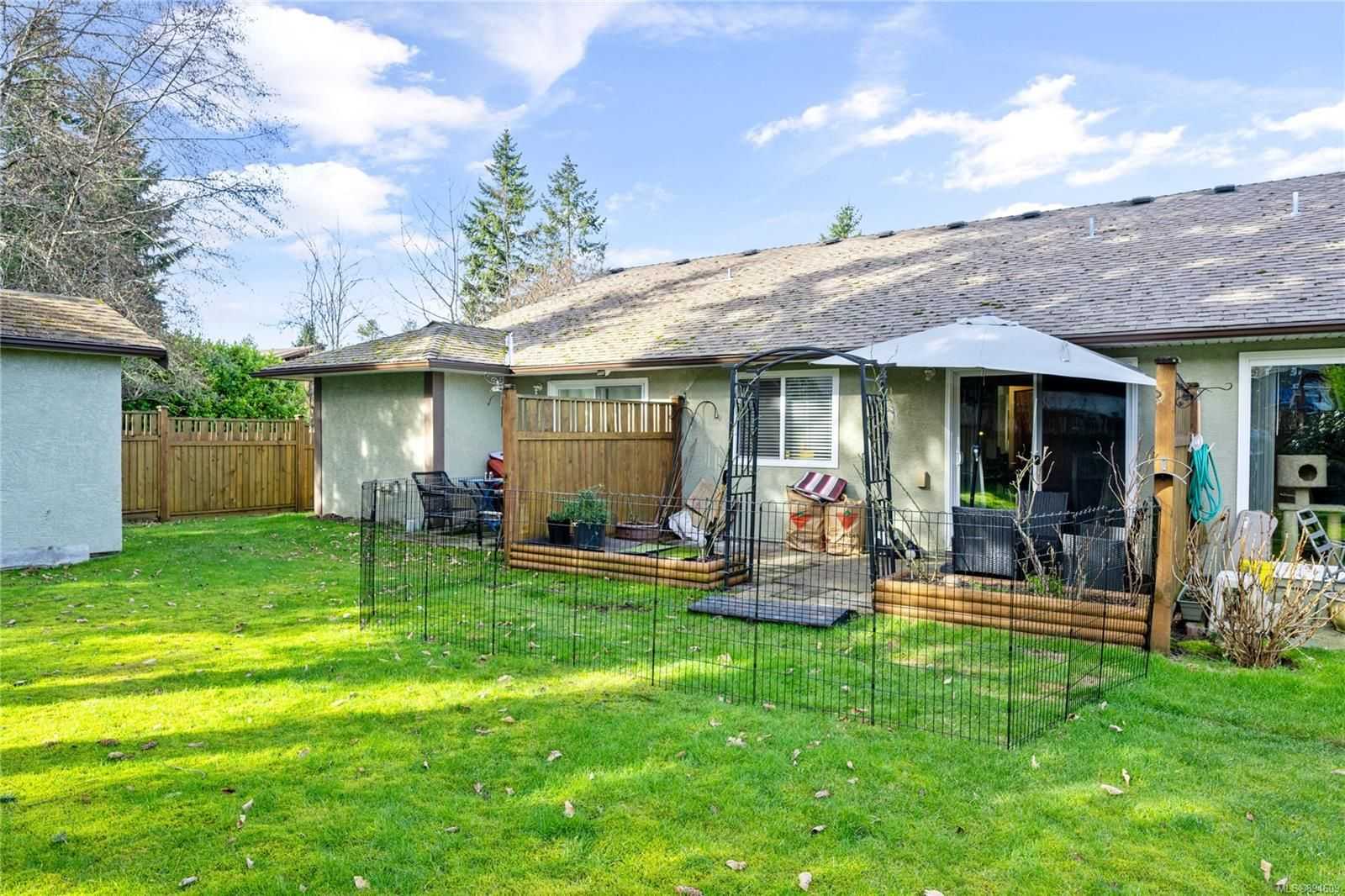 House in Nanaimo, British Columbia 10138772