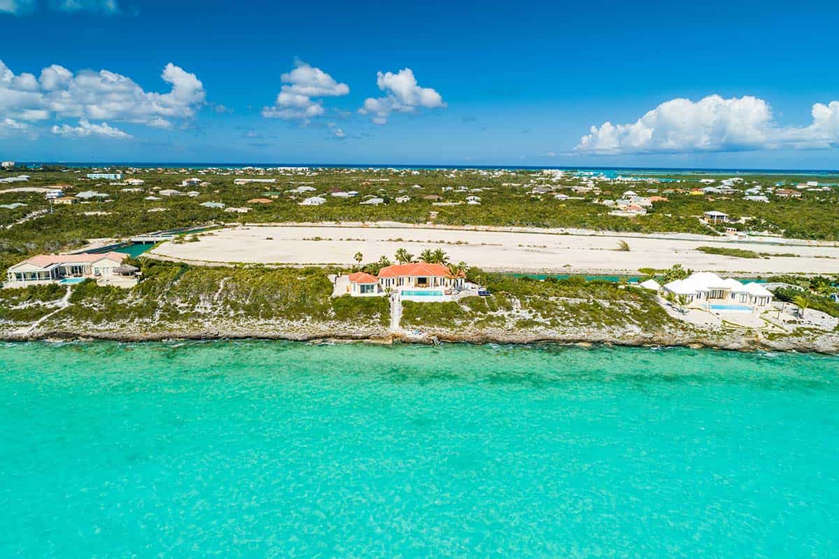 House in Long Bay Hills, Caicos Islands 10138884