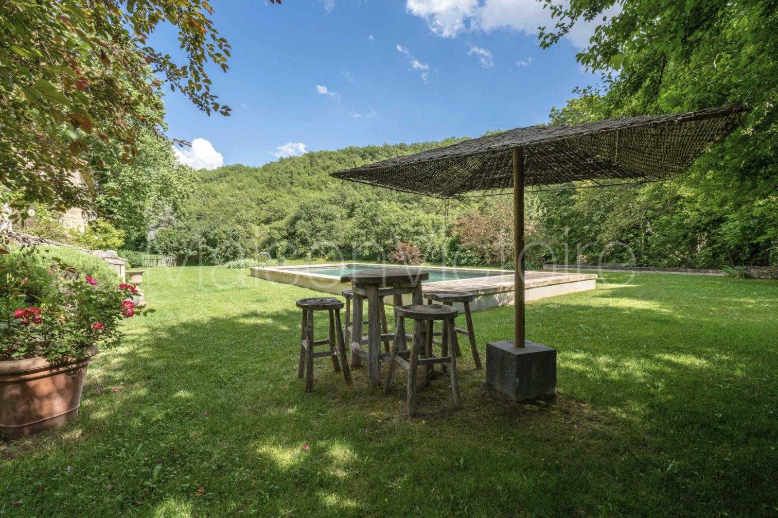 rumah dalam Bonnieux, Provence-Alpes-Côte d'Azur 10138903
