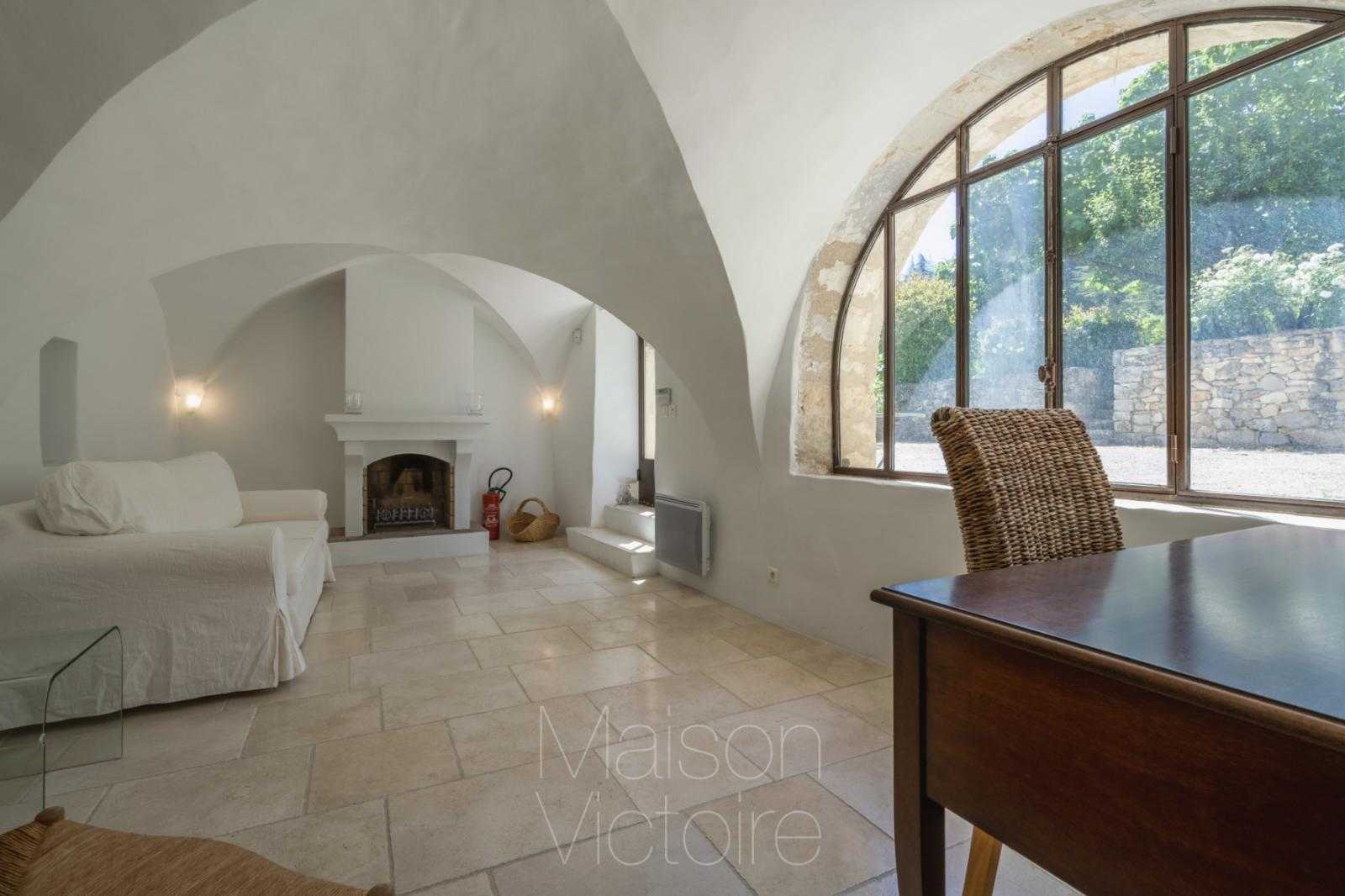 Hus i Ménerbes, Provence-Alpes-Côte d'Azur 10138907