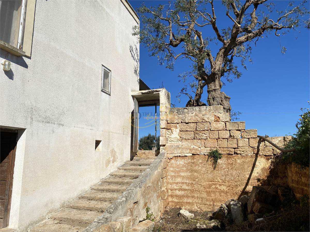 жилой дом в Fasano, Apulia 10139421