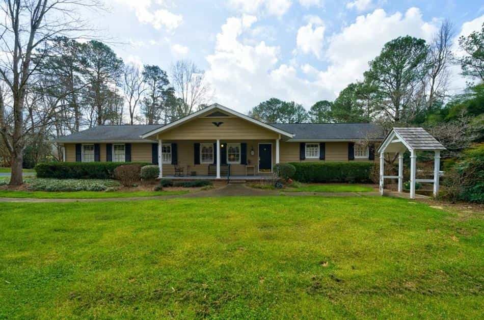 House in Union Hill, Georgia 10139560