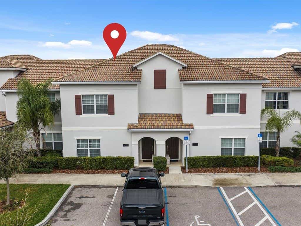 House in Hunters Creek, Florida 10139650