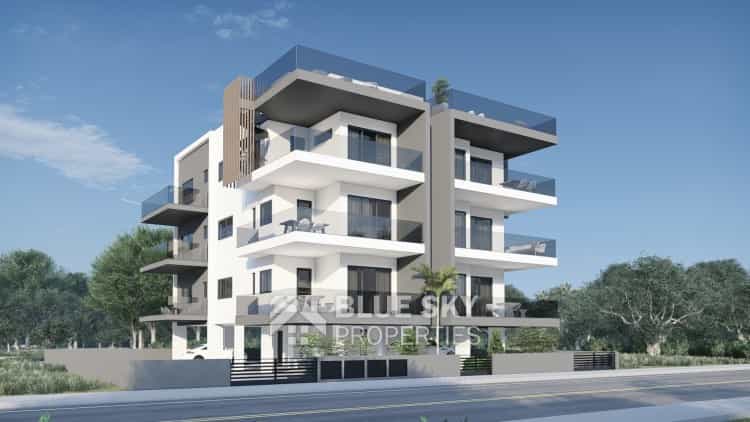 Condominium in Kato Polemidia, Limassol 10139855