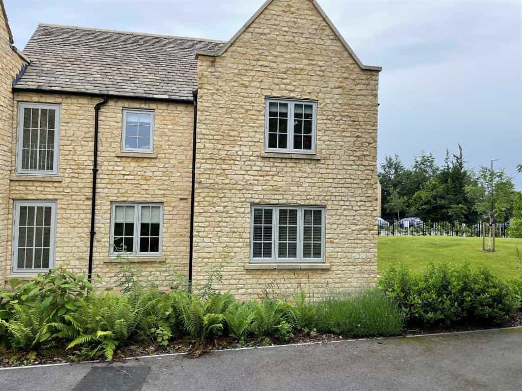 Condominium in Stow-on-the-Wold, England 10139896