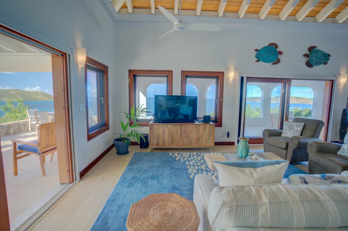 House in Coral Bay, Virgin Islands 10139981