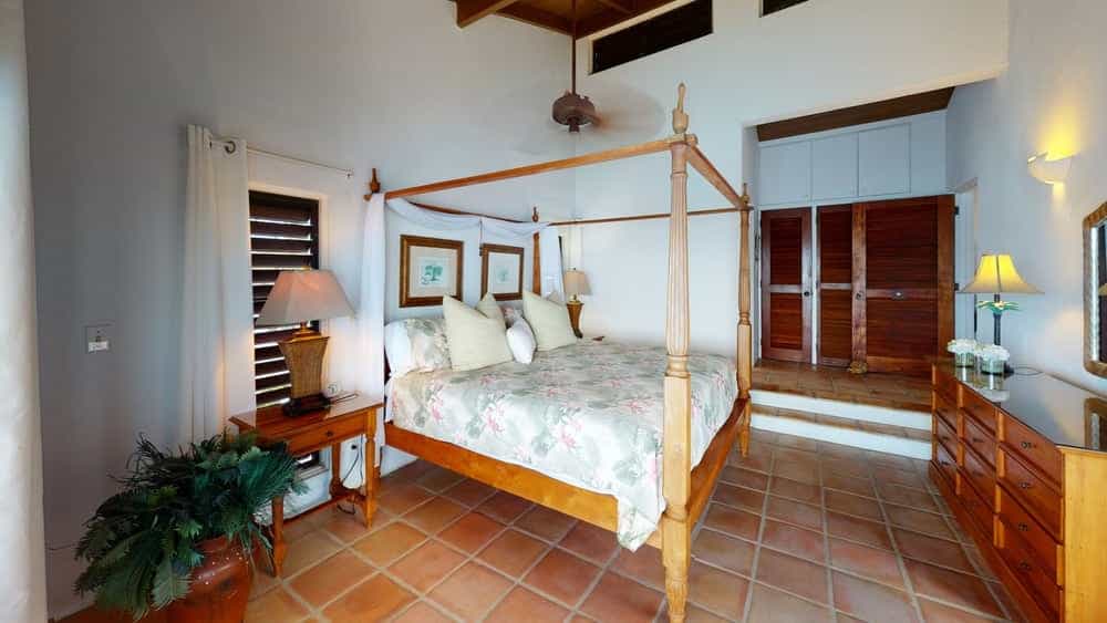 House in Coral Bay, Virgin Islands 10140030