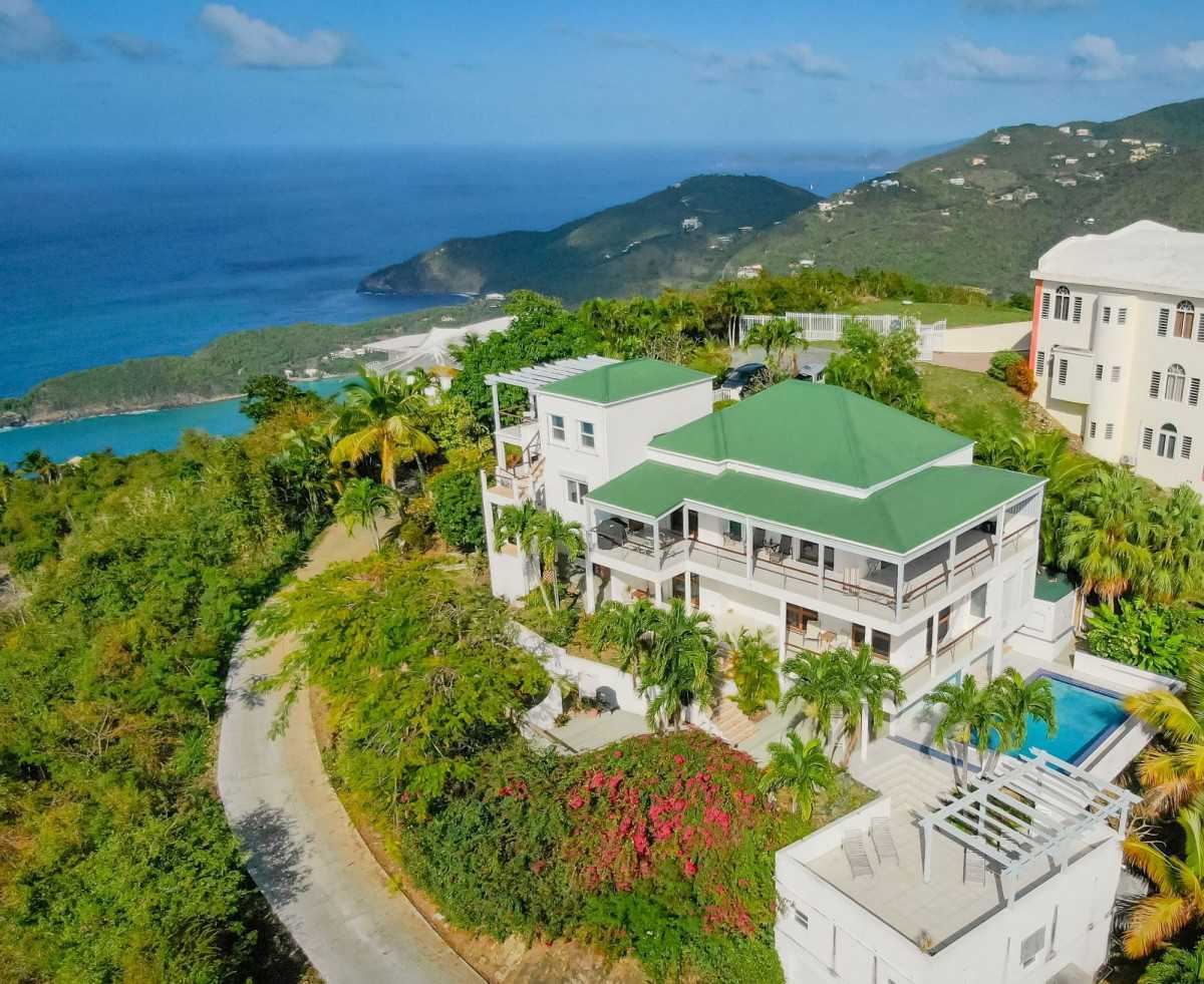 House in Coral Bay, Virgin Islands 10140034