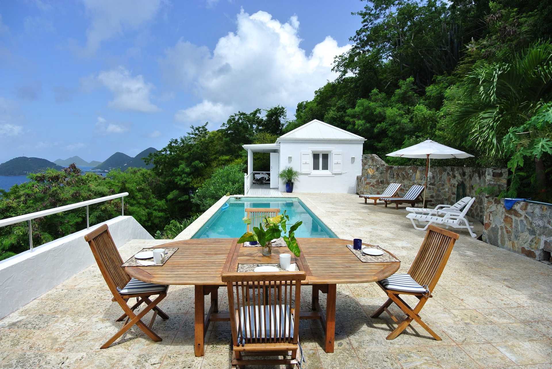 House in Coral Bay, Virgin Islands 10140042
