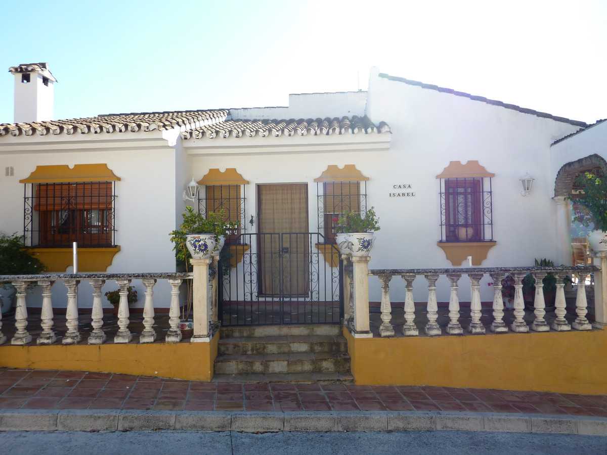 Будинок в Бенахавіс, Андалусія 10140135
