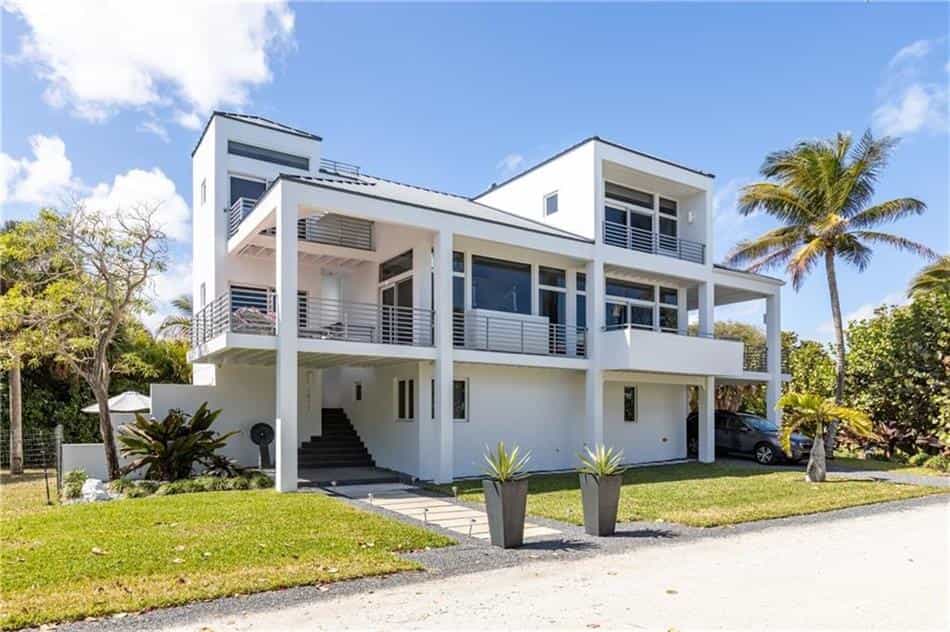 Будинок в Пляж Вабассо, Флорида 10140157