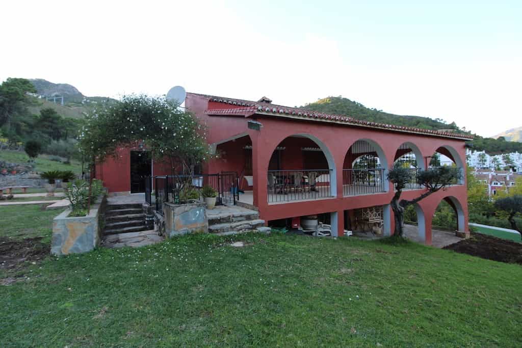 House in Benahavis, Andalusia 10140223