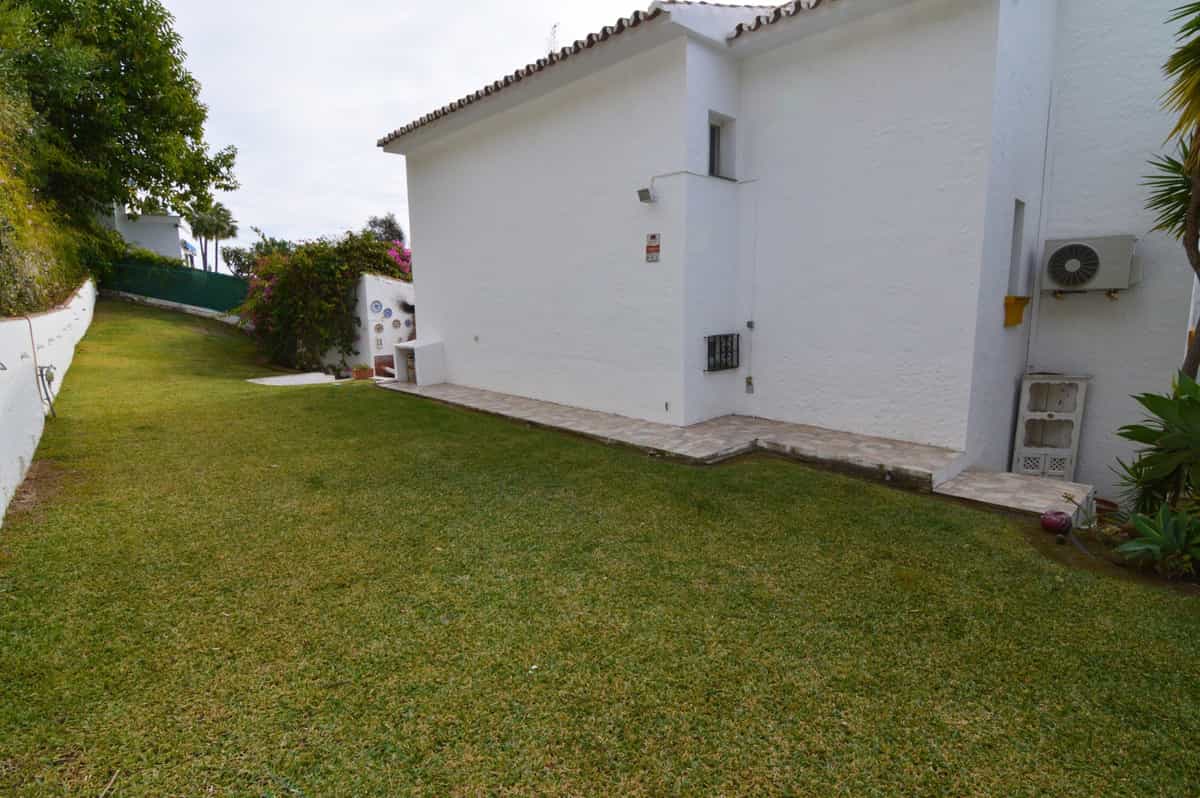 房子 在 Benalmádena, Andalucía 10140399