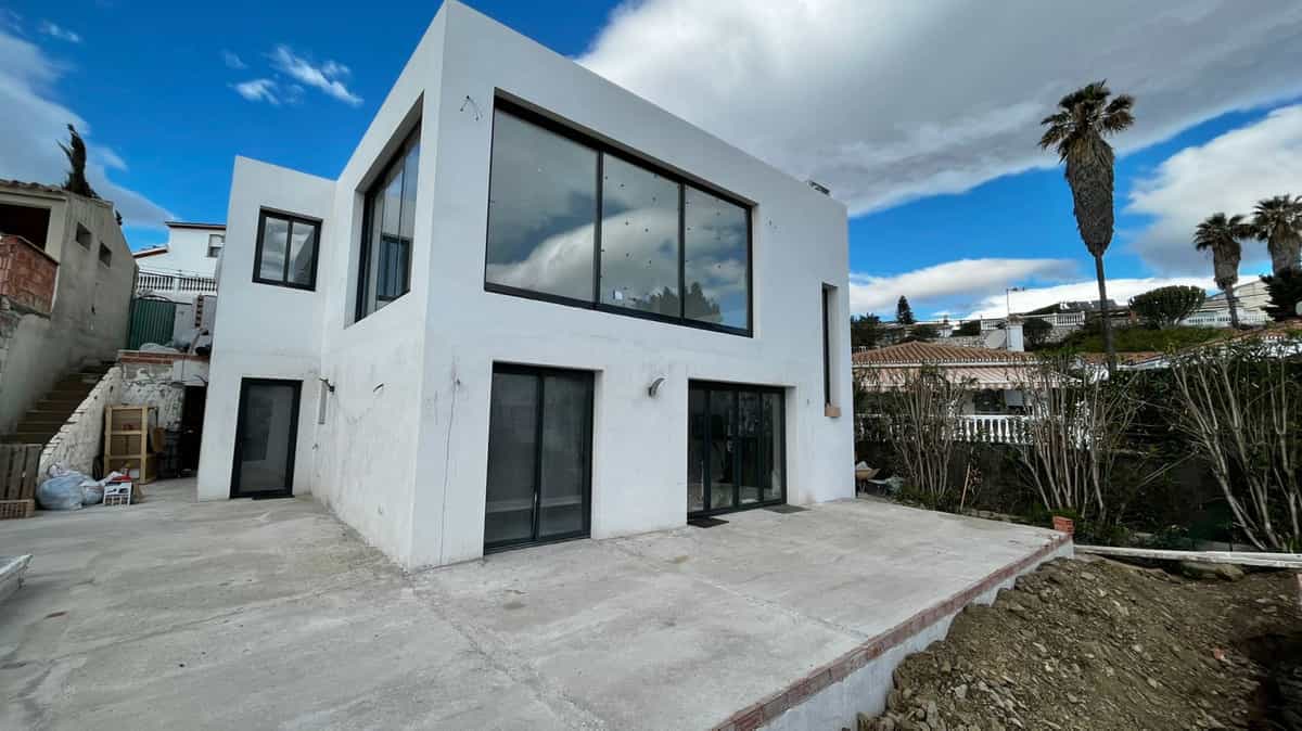 rumah dalam Fuengirola, Andalusia 10140476