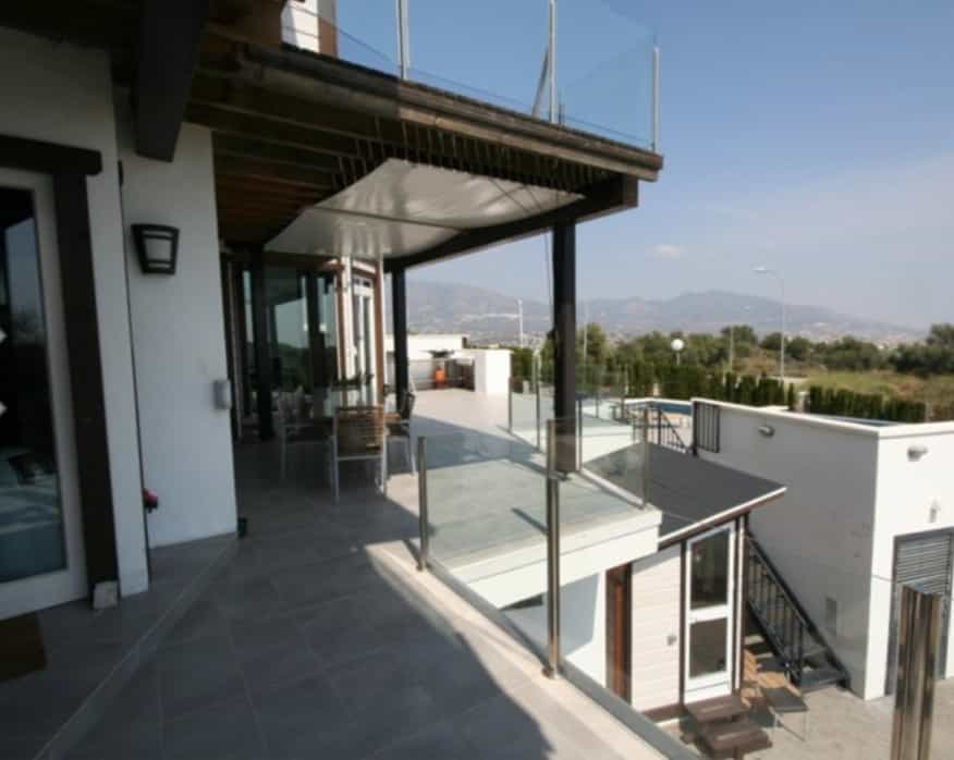 casa no Las Lagunas, Andalusia 10140768