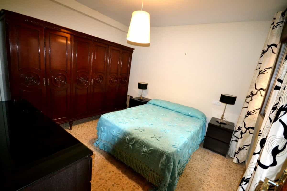 Квартира в Fuengirola, Andalucía 10141110