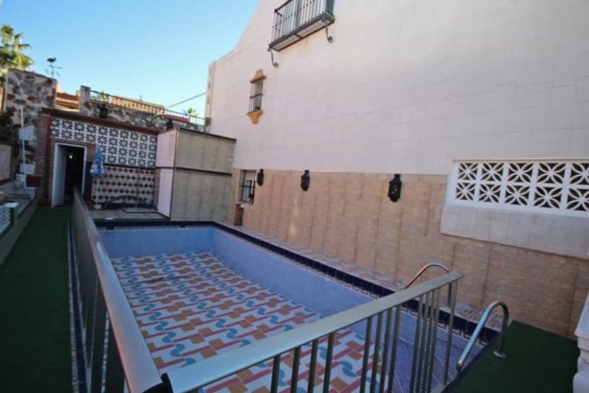 σπίτι σε La Atalaya, Andalucía 10141162
