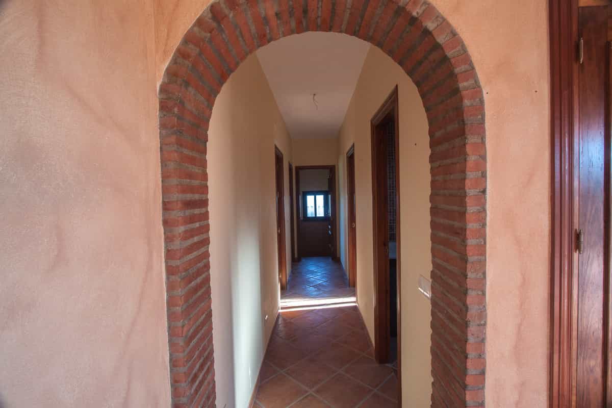 жилой дом в Estepona, Andalusia 10141231