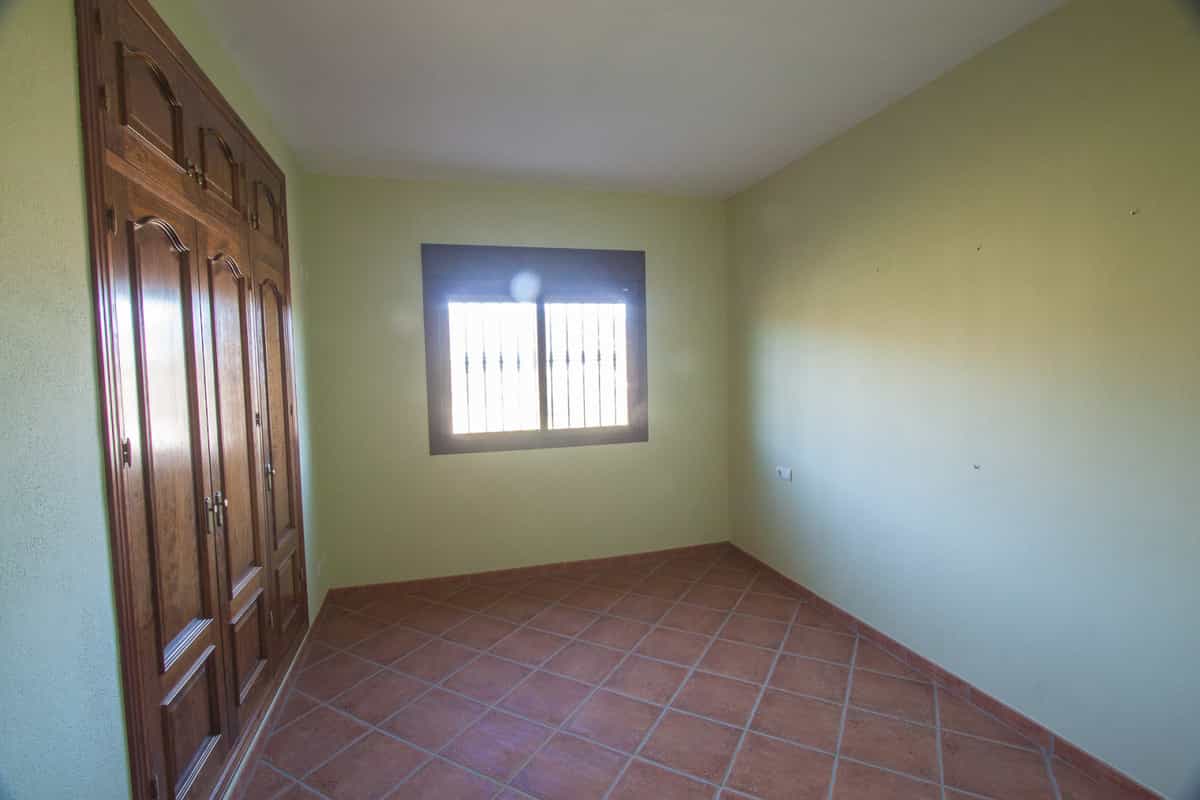 casa en Estepona, Andalusia 10141231