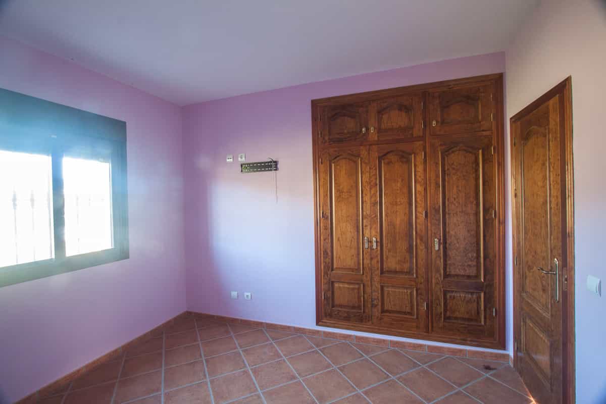 casa en Estepona, Andalusia 10141231