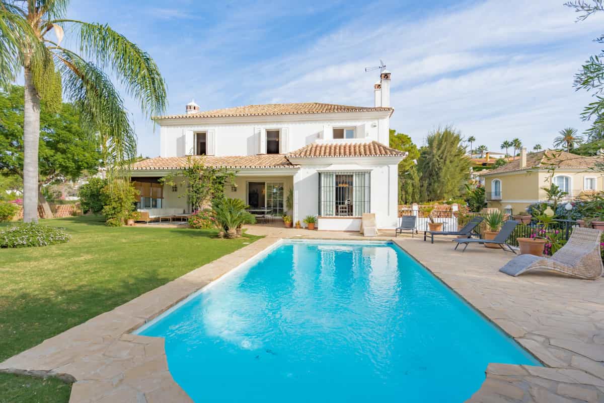 房子 在 Marbella, Andalucía 10141278