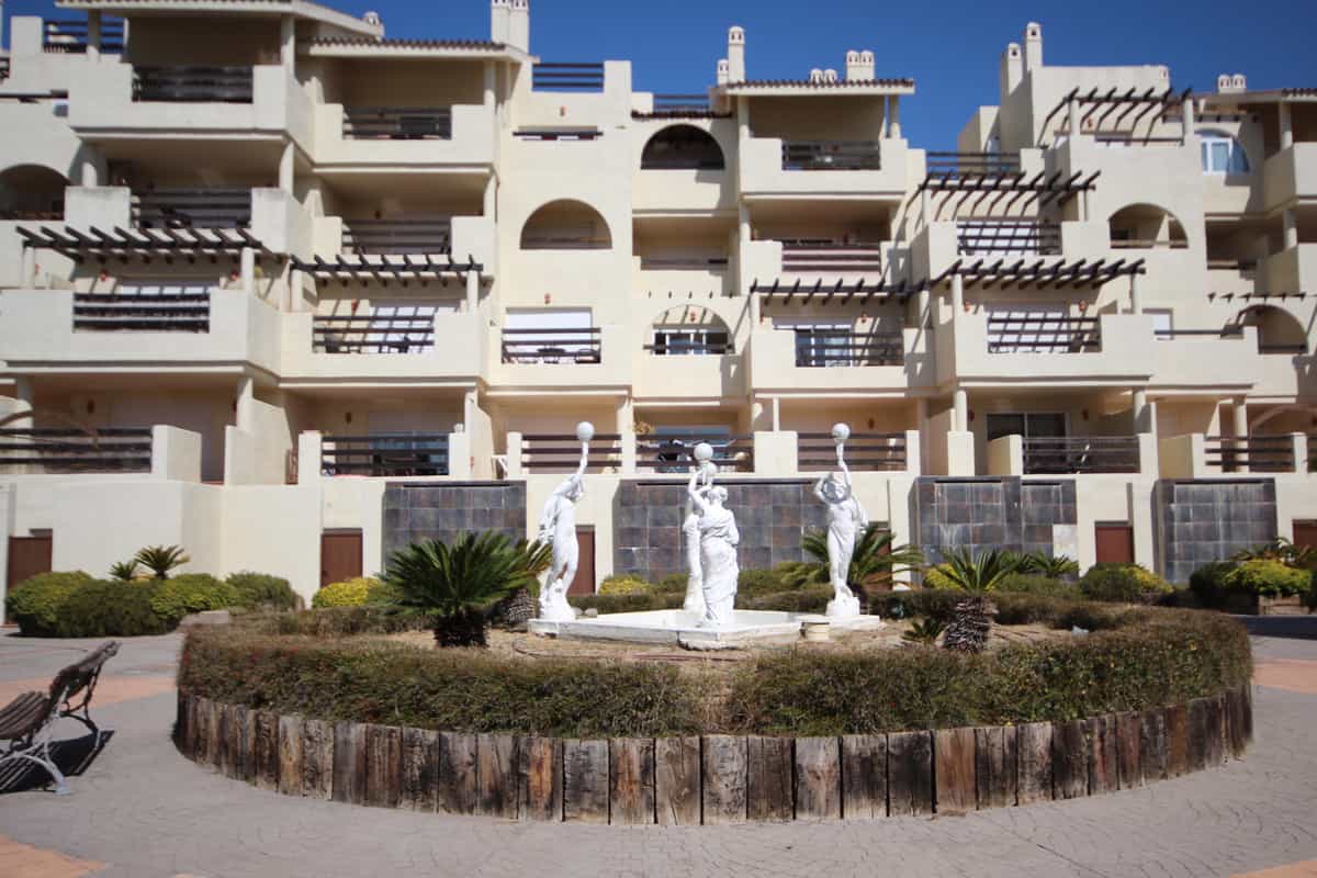 Eigentumswohnung im La Atalaya, Andalucía 10141285
