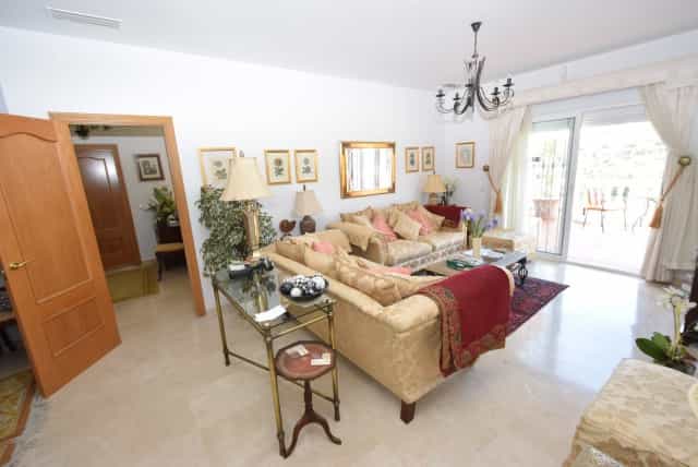 Будинок в Las Lagunas, Andalusia 10141312