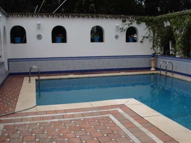 House in Marbella, Andalucía 10141352