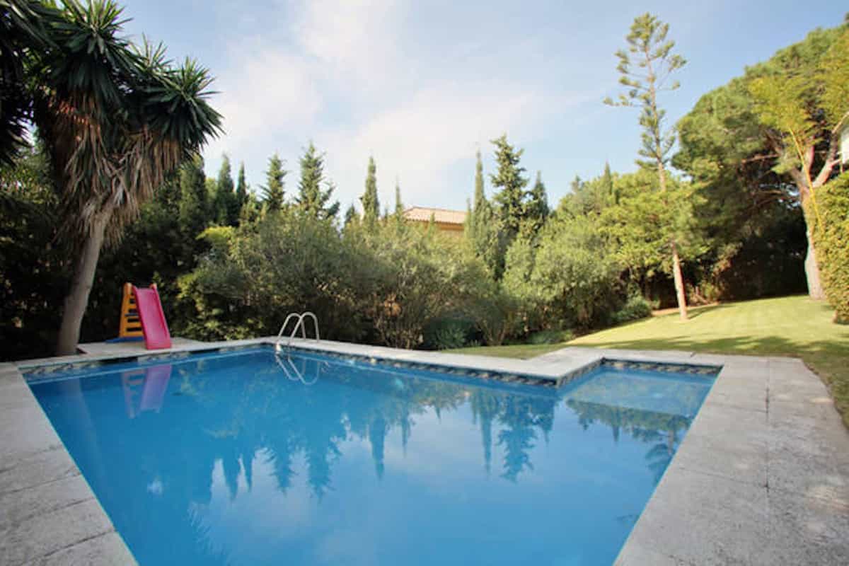 Будинок в Marbella, Andalucía 10141353