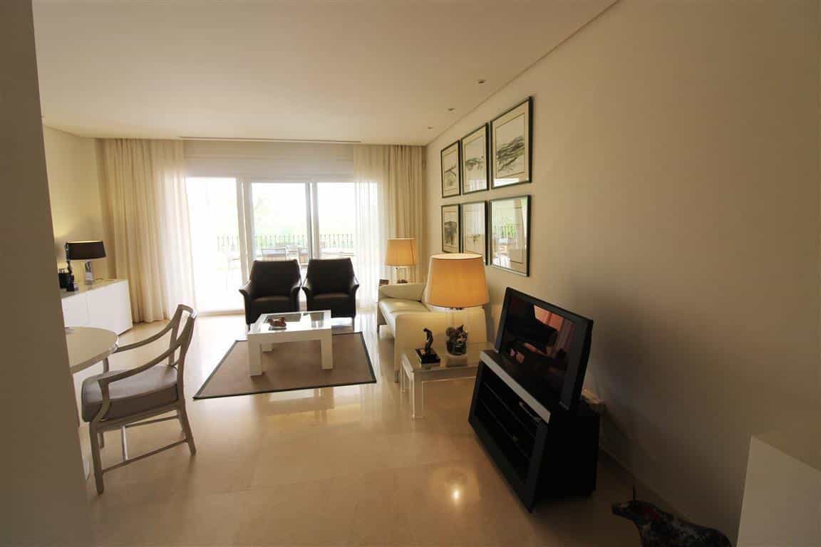 Condominium in Marbella, Andalusië 10141756