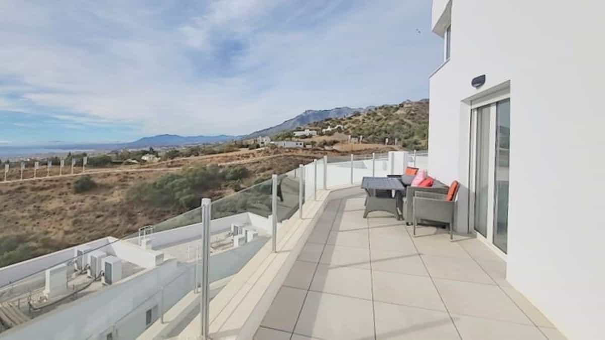 Eigentumswohnung im Marbella, Andalusien 10142115