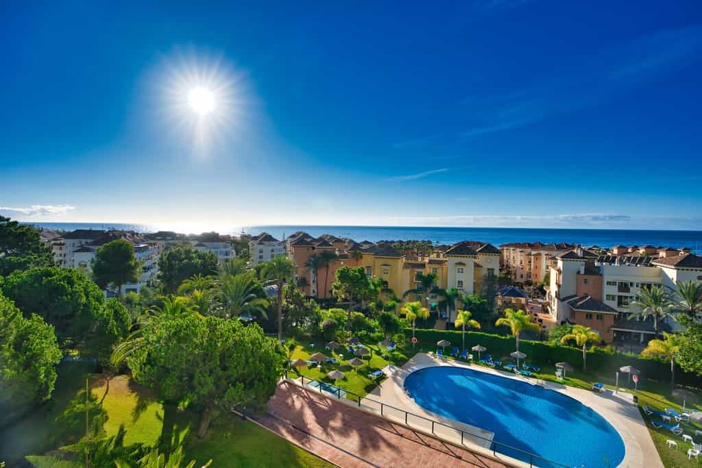 Eigentumswohnung im Marbella, Andalusien 10142151