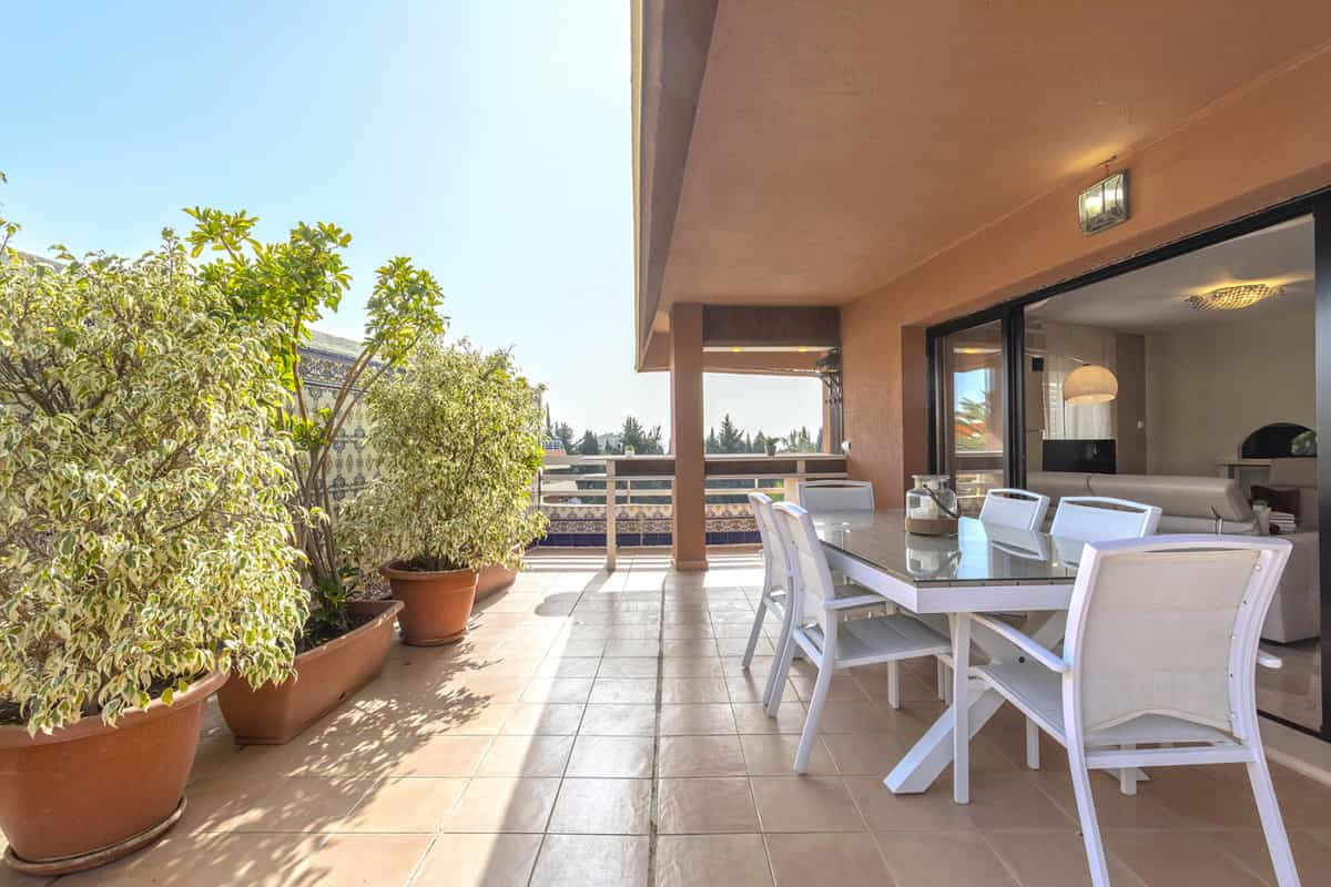 Condominium in Marbella, Andalusië 10142195