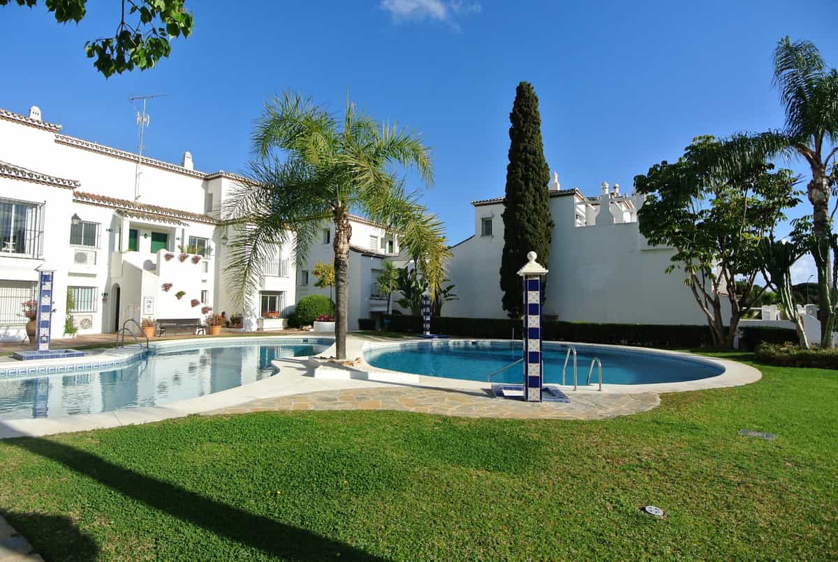 Eigentumswohnung im Marbella, Andalucía 10142296