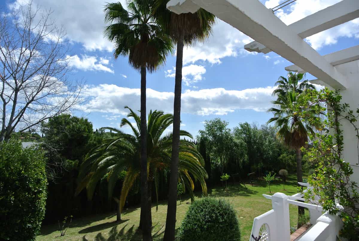 Eigentumswohnung im Marbella, Andalusien 10142296
