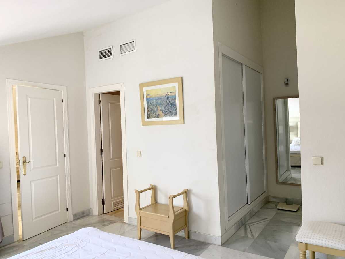 公寓 在 Marbella, Andalucía 10142309
