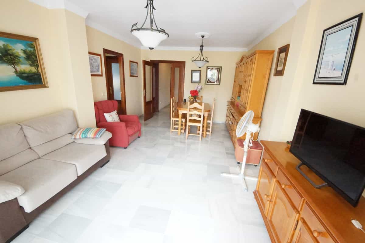 公寓 在 聖佩德羅德阿爾坎塔拉, 安達盧西亞 10142338